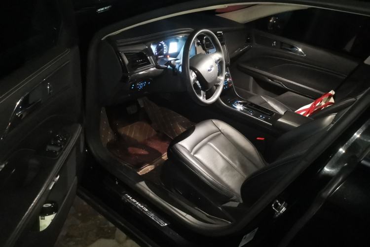 Used Ford Taurus 2016 EcoBoost 180 Luxury Model Driver Seat