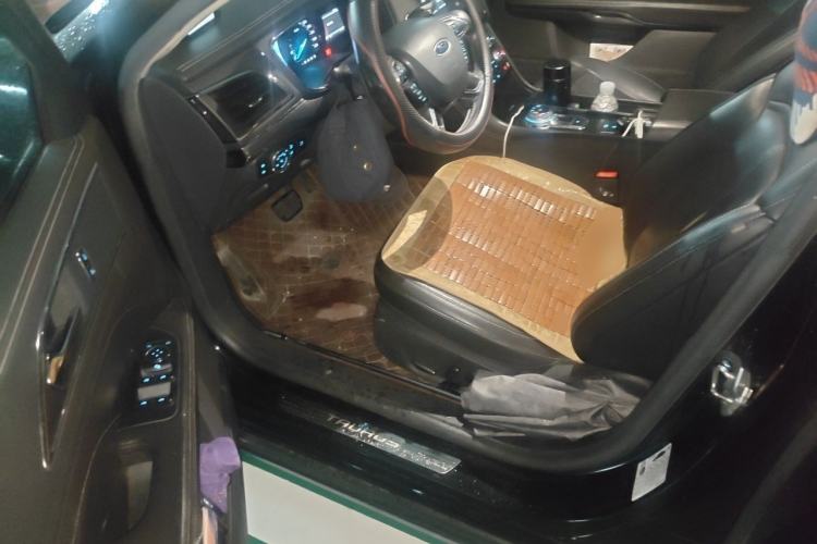 Used Ford Taurus 2016 EcoBoost 180 Luxury Model Driver Seat
