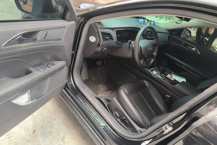 Used Ford Taurus 2016 EcoBoost 180 Luxury Model Driver Seat