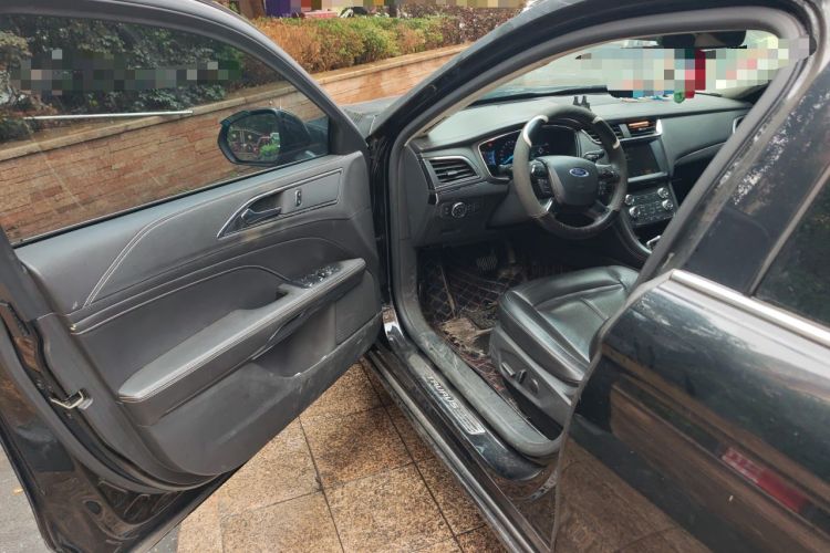 Used Ford Taurus 2016 EcoBoost 180 Luxury Model Driver Seat