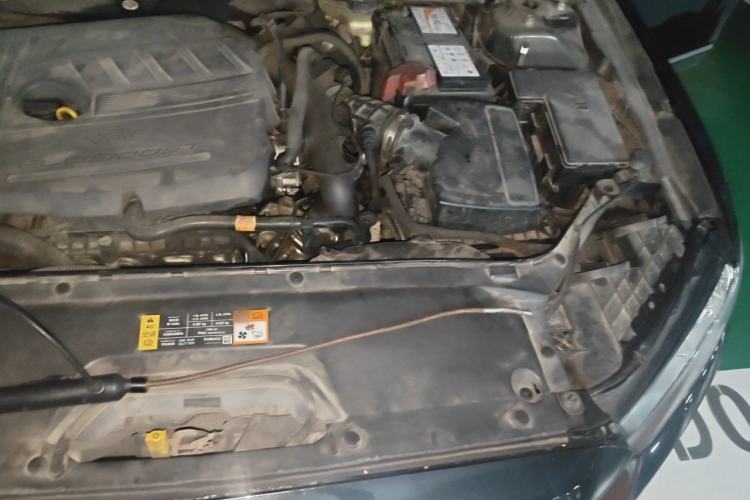 Used Ford Taurus 2016 EcoBoost 180 Luxury Model Engine Bay Left