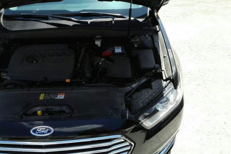 Used Ford Taurus 2016 EcoBoost 180 Luxury Model Engine Bay Left