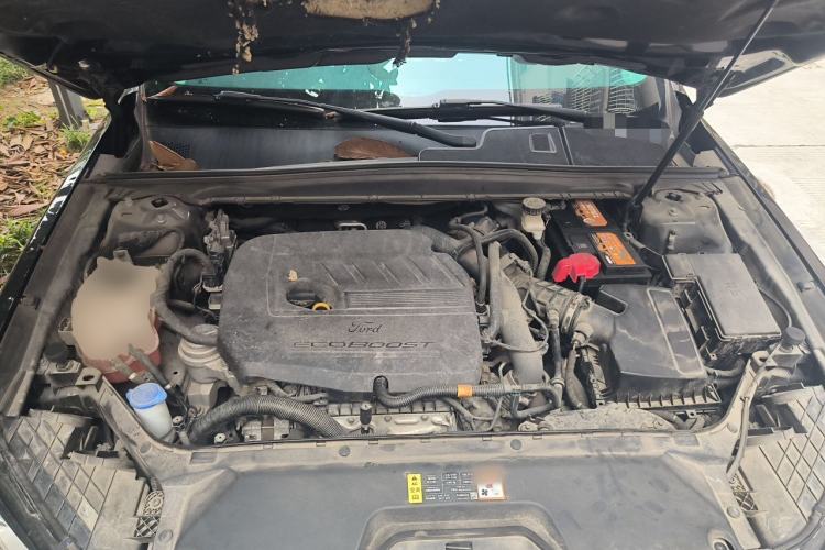 Used Ford Taurus 2016 EcoBoost 180 Luxury Model Engine Bay