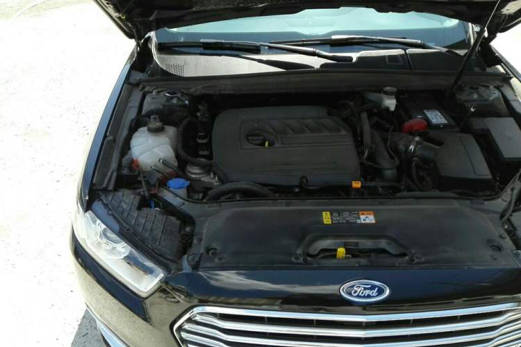 Used Ford Taurus 2016 EcoBoost 180 Luxury Model Engine Bay Right