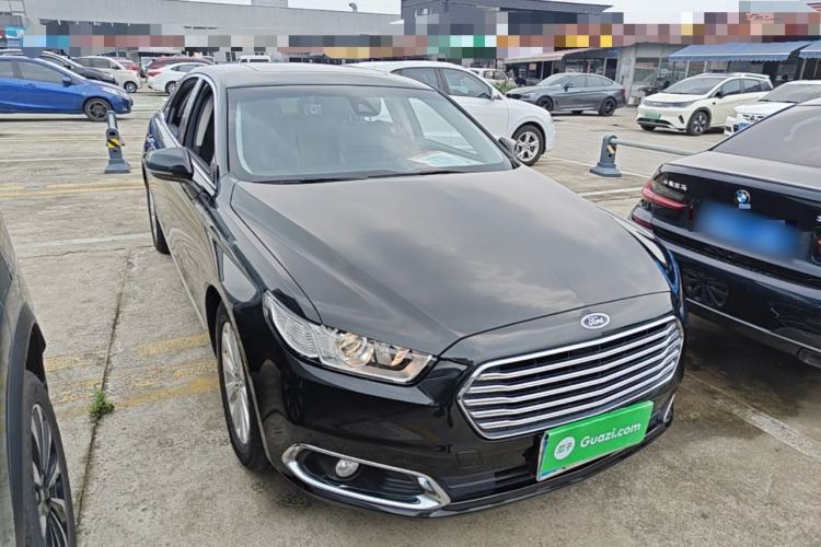 Used Ford Taurus 2016 EcoBoost 180 Luxury Model Front Right 45 Deg