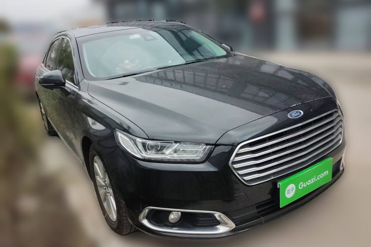 Used Ford Taurus 2016 EcoBoost 180 Luxury Model Front Right 45 Deg