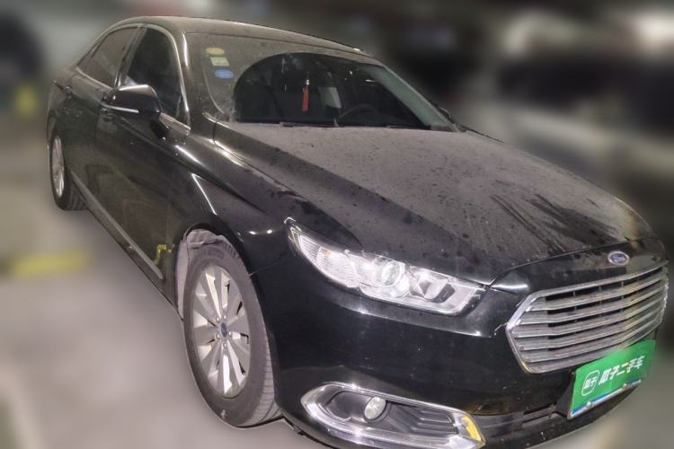 Used Ford Taurus 2016 EcoBoost 180 Luxury Model Front Right 45 Deg