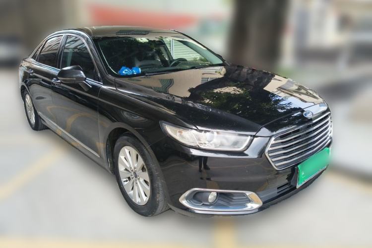 Used Ford Taurus 2016 EcoBoost 180 Luxury Model Front Right 45 Deg