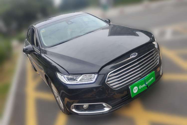Used Ford Taurus 2016 EcoBoost 180 Luxury Model Front Right 45 Deg
