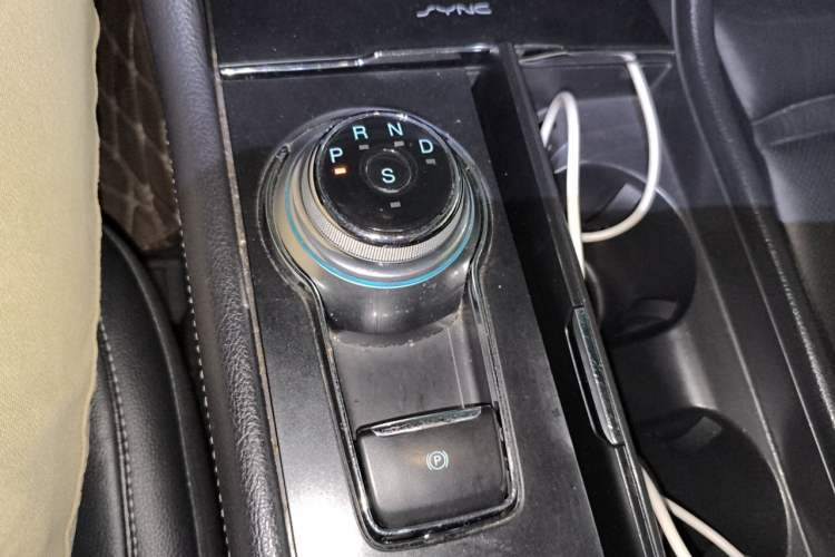 Used Ford Taurus 2016 EcoBoost 180 Luxury Model Gear Lever