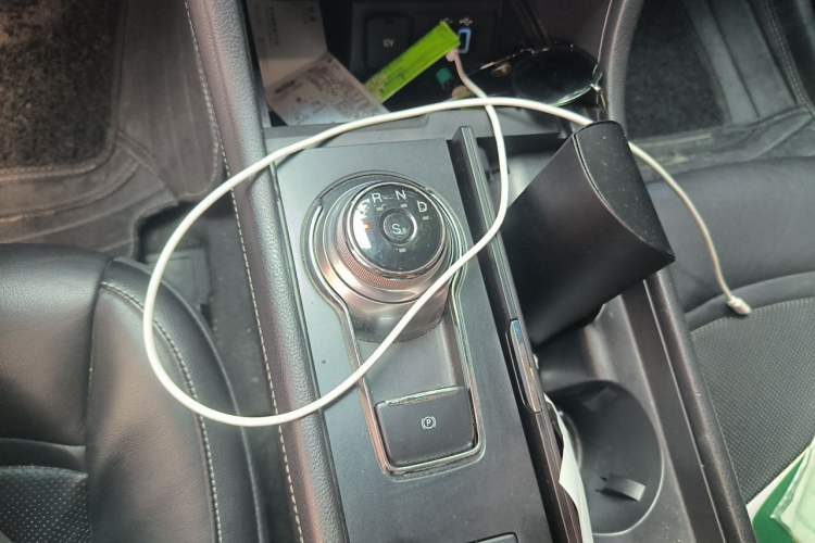 Used Ford Taurus 2016 EcoBoost 180 Luxury Model Gear Lever