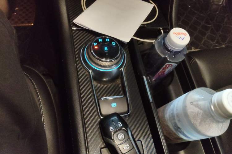 Used Ford Taurus 2016 EcoBoost 180 Luxury Model Gear Lever