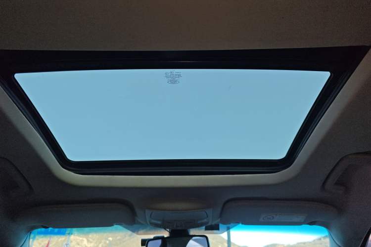 Used Ford Taurus 2016 EcoBoost 180 Luxury Model Headliner