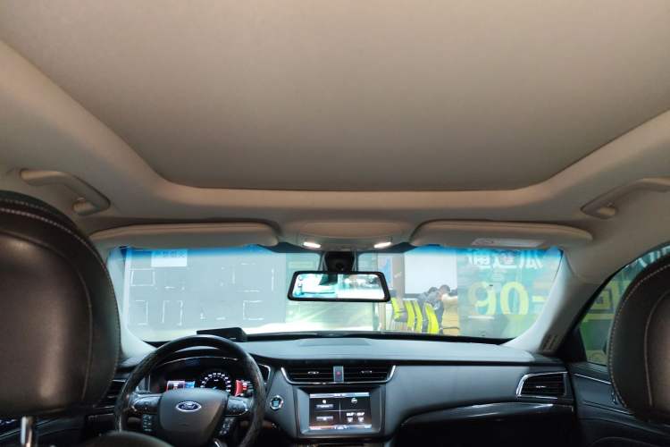 Used Ford Taurus 2016 EcoBoost 180 Luxury Model Headliner