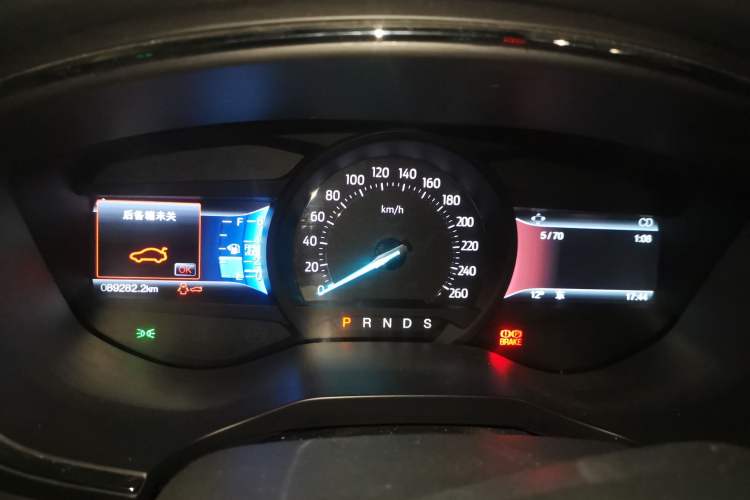 Used Ford Taurus 2016 EcoBoost 180 Luxury Model Instrument Cluster