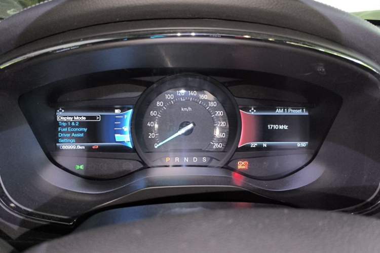 Used Ford Taurus 2016 EcoBoost 180 Luxury Model Instrument Cluster