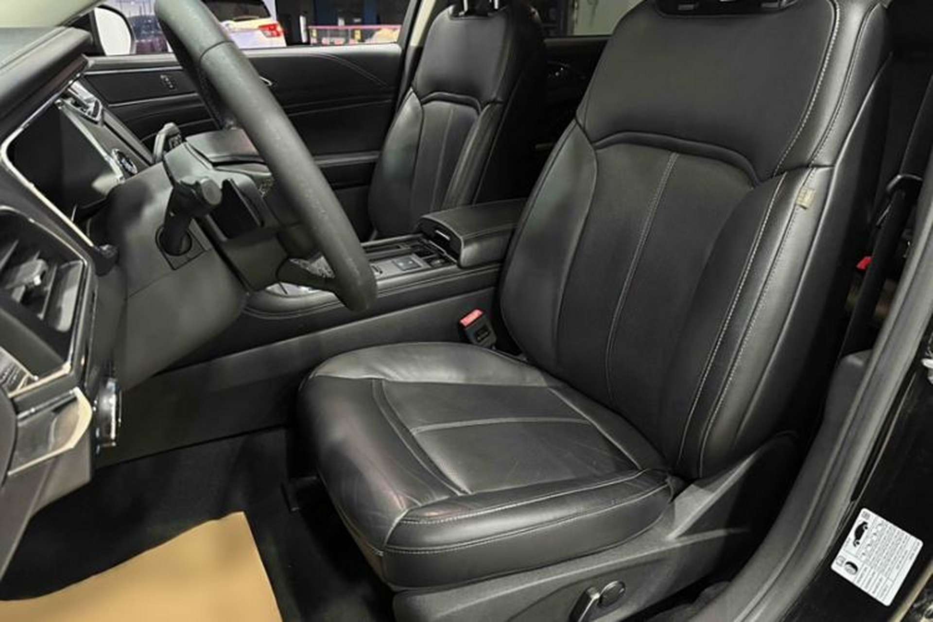 Used Ford Taurus 2016 EcoBoost 180 Luxury Model Interior 10