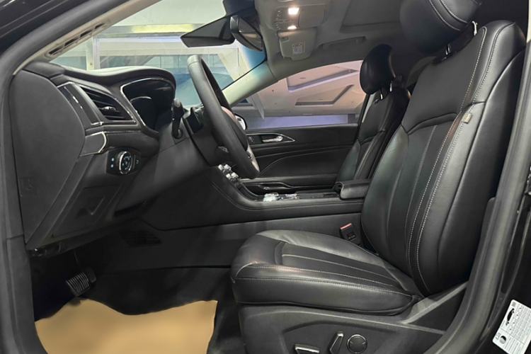 Used Ford Taurus 2016 EcoBoost 180 Luxury Model Interior 13