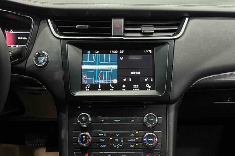 Used Ford Taurus 2016 EcoBoost 180 Luxury Model Interior 2