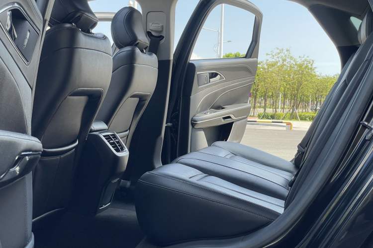 Used Ford Taurus 2016 EcoBoost 180 Luxury Model Interior 3