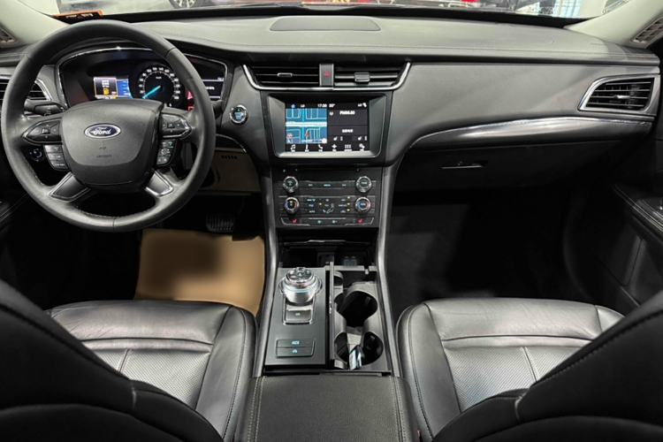 Used Ford Taurus 2016 EcoBoost 180 Luxury Model Interior 7