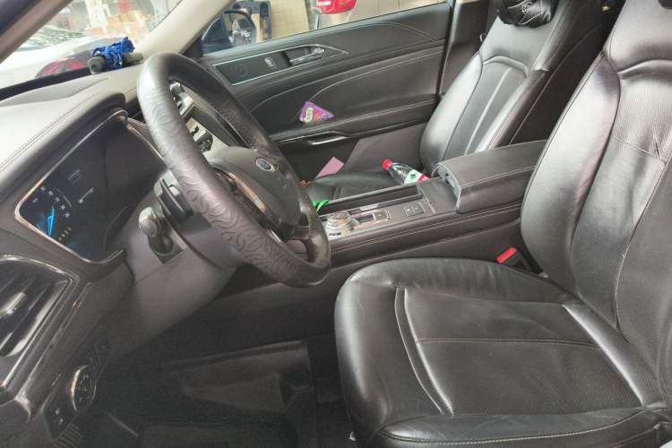 Used Ford Taurus 2016 EcoBoost 180 Luxury Model Left Front Seat