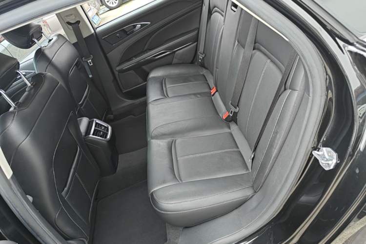 Used Ford Taurus 2016 EcoBoost 180 Luxury Model Left Rear Seat