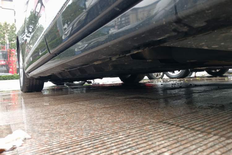Used Ford Taurus 2016 EcoBoost 180 Luxury Model Left Side Sill