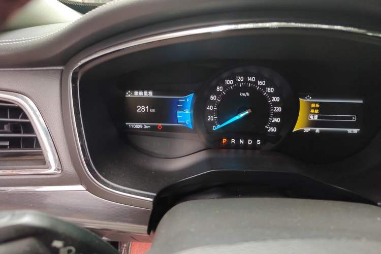 Used Ford Taurus 2016 EcoBoost 180 Luxury Model Odometer Close Up