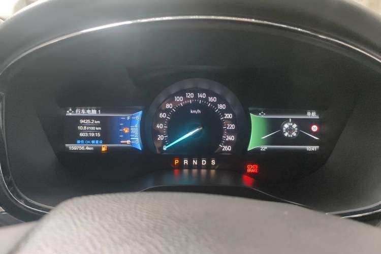 Used Ford Taurus 2016 EcoBoost 180 Luxury Model Odometer Close Up