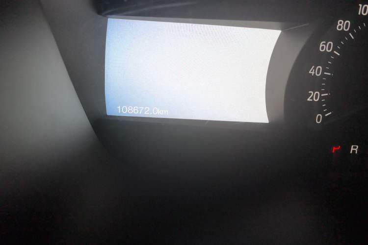 Used Ford Taurus 2016 EcoBoost 180 Luxury Model Odometer Close Up