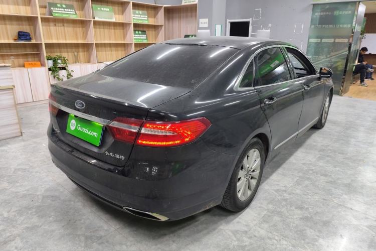 Used Ford Taurus 2016 EcoBoost 180 Luxury Model Rear Right 45 Deg