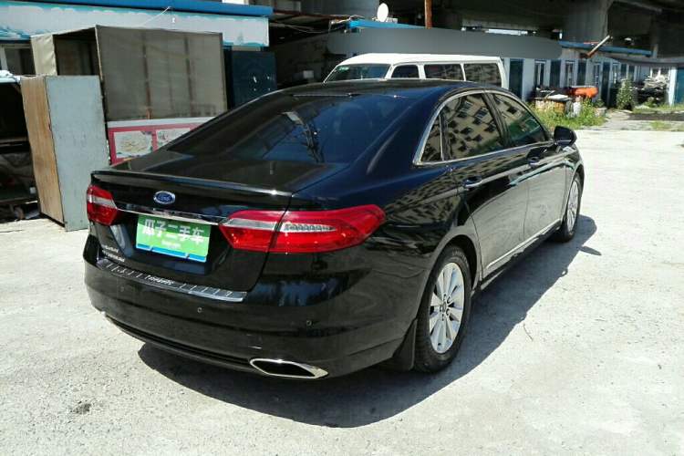Used Ford Taurus 2016 EcoBoost 180 Luxury Model Rear Right 45 Deg