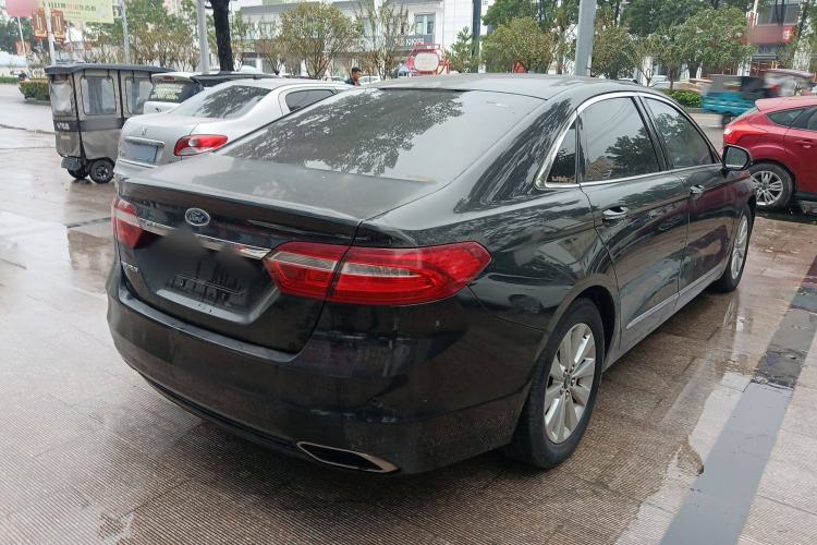 Used Ford Taurus 2016 EcoBoost 180 Luxury Model Rear Right 45 Deg