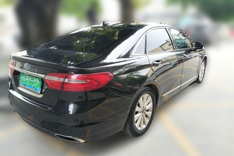 Used Ford Taurus 2016 EcoBoost 180 Luxury Model Rear Right 45 Deg