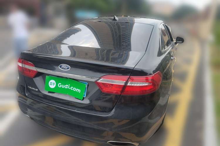 Used Ford Taurus 2016 EcoBoost 180 Luxury Model Rear Right 45 Deg