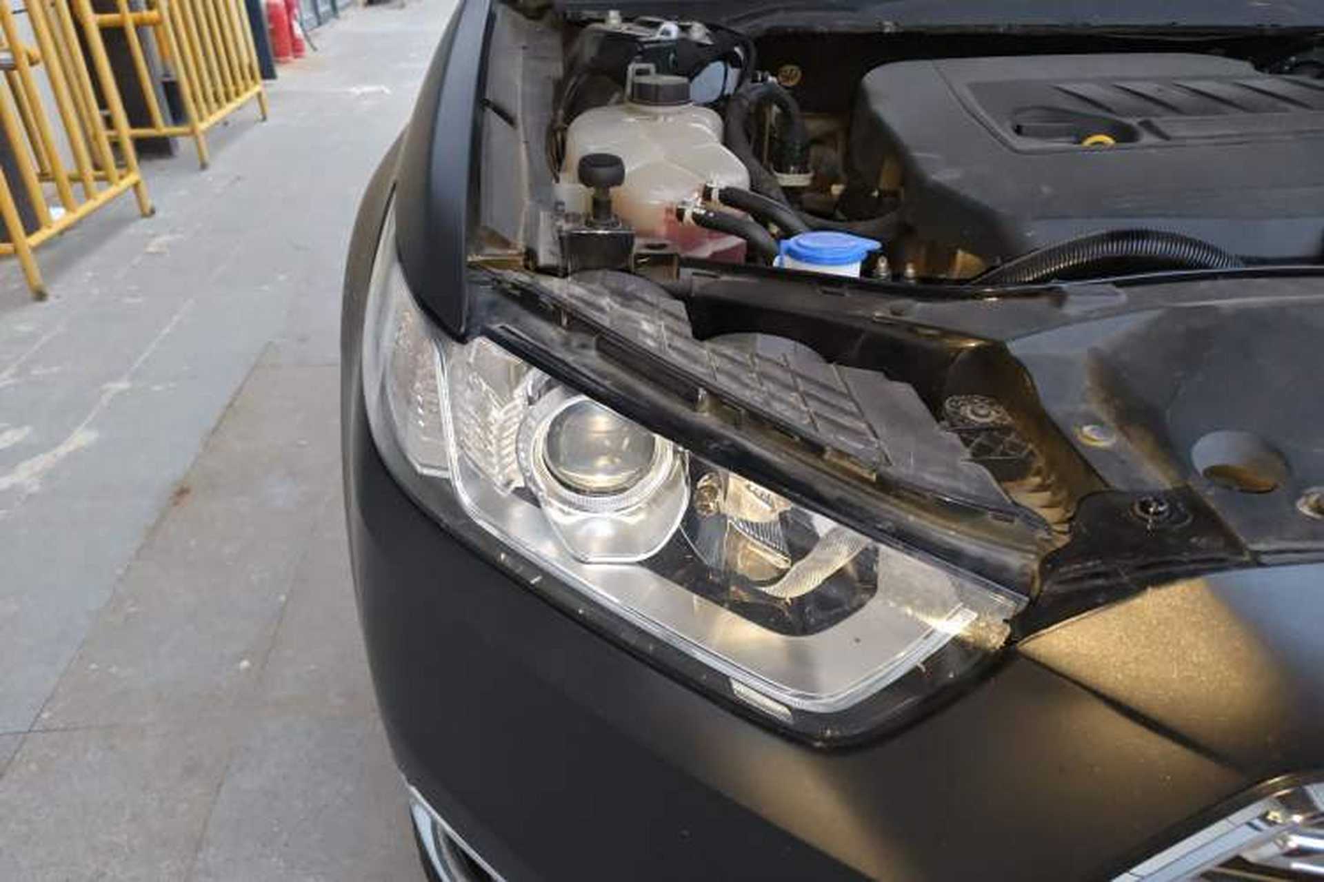 Used Ford Taurus 2016 EcoBoost 180 Luxury Model Right Front Headlight