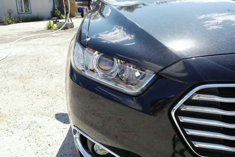Used Ford Taurus 2016 EcoBoost 180 Luxury Model Right Front Headlight