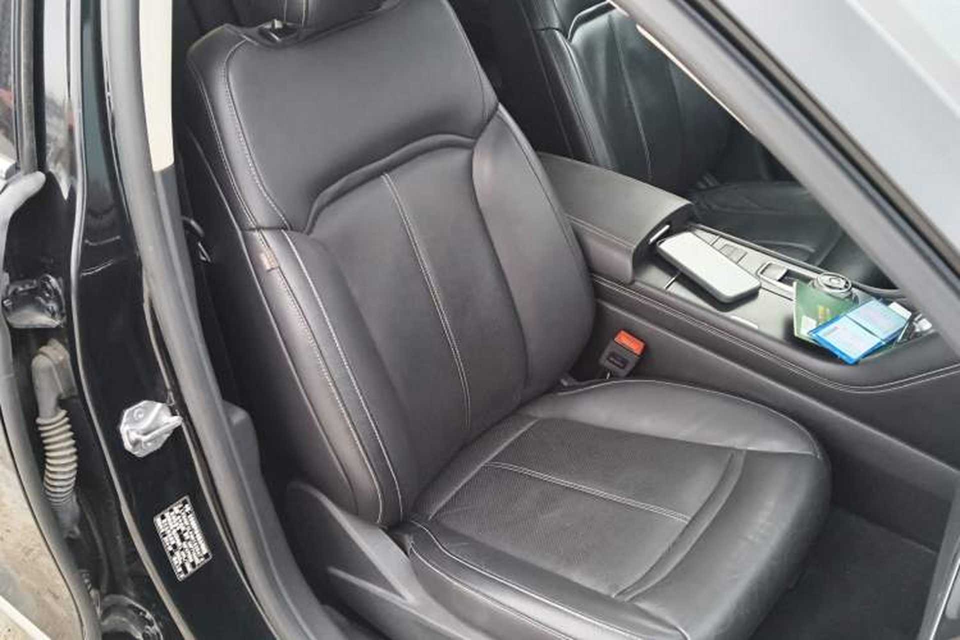 Used Ford Taurus 2016 EcoBoost 180 Luxury Model Right Front Seat