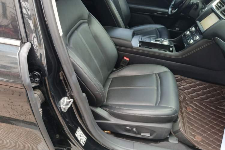Used Ford Taurus 2016 EcoBoost 180 Luxury Model Right Front Seat