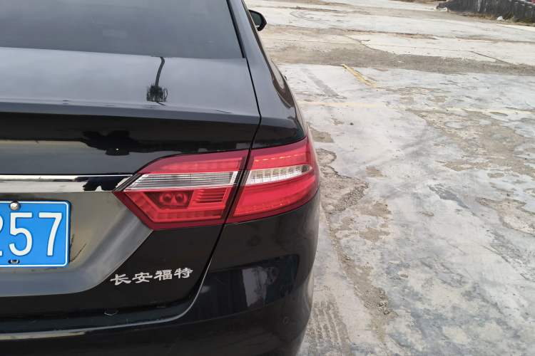 Used Ford Taurus 2016 EcoBoost 180 Luxury Model Right Rear Taillight