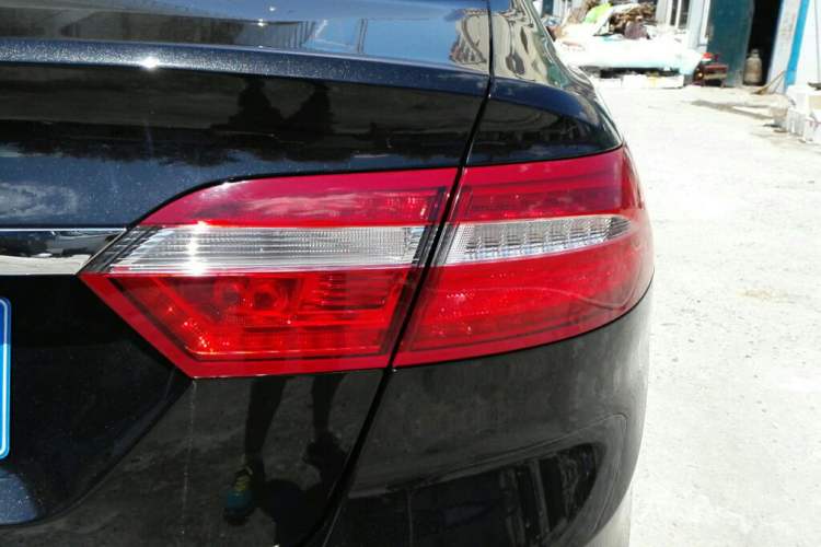 Used Ford Taurus 2016 EcoBoost 180 Luxury Model Right Rear Taillight