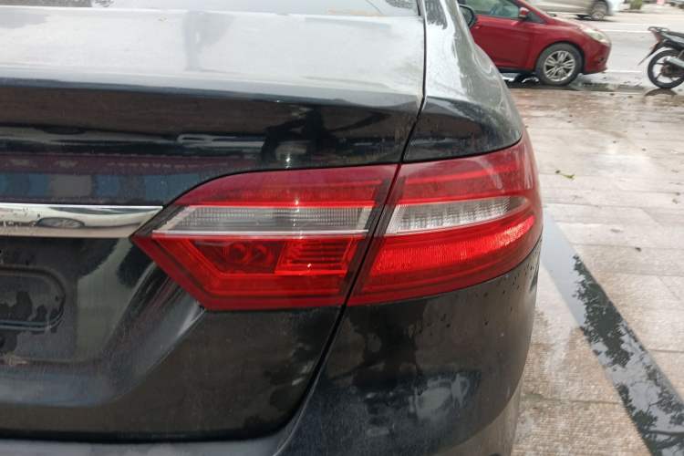 Used Ford Taurus 2016 EcoBoost 180 Luxury Model Right Rear Taillight