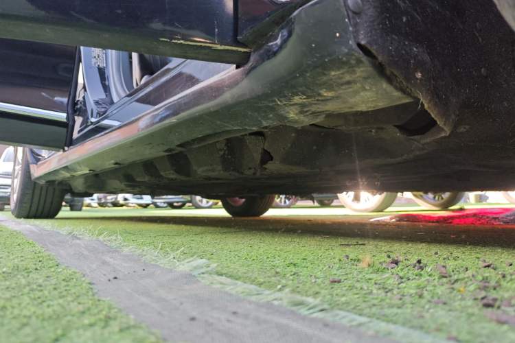 Used Ford Taurus 2016 EcoBoost 180 Luxury Model Right Side Sill