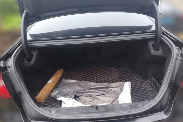 Used Ford Taurus 2016 EcoBoost 180 Luxury Model Trunk