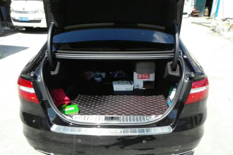 Used Ford Taurus 2016 EcoBoost 180 Luxury Model Trunk