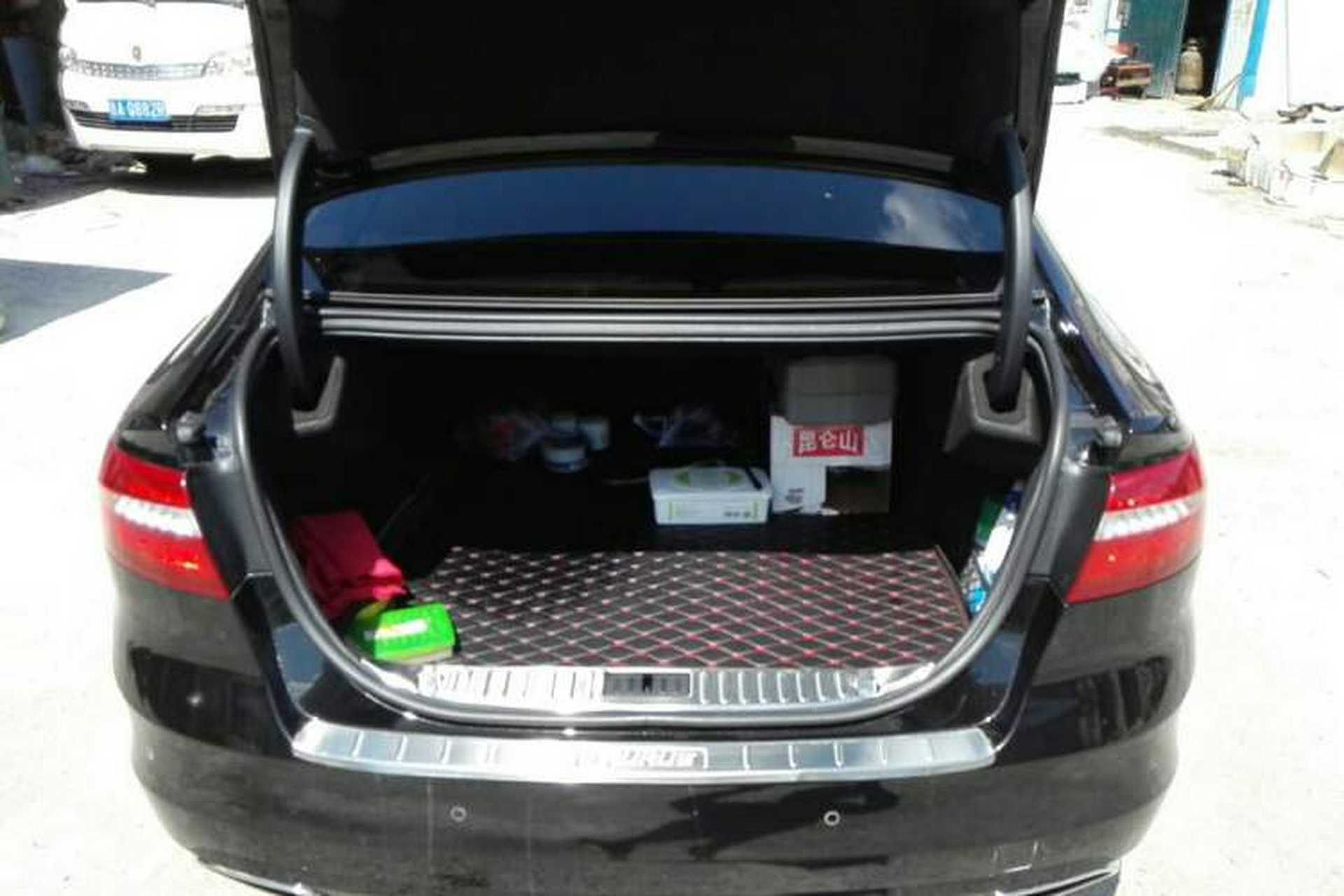 Used Ford Taurus 2016 EcoBoost 180 Luxury Model Trunk