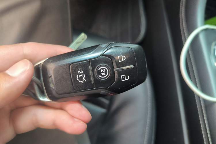 Used Ford Taurus 2016 EcoBoost 180 Luxury Model Vehicle Key