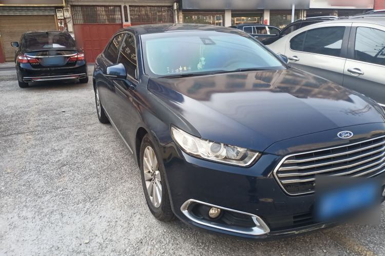 Used Ford Taurus 2016 EcoBoost 180 Luxury Model Front Right 45 Deg