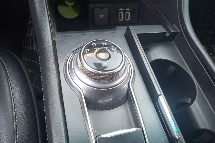 Used Ford Taurus 2016 EcoBoost 180 Luxury Model Gear Lever
